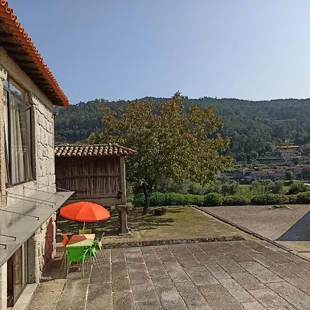 Casa Da Eira - Local Bed and Breakfast Μπράγκα