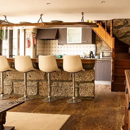 Casa Da Eira - Local Bed & Breakfast 3*